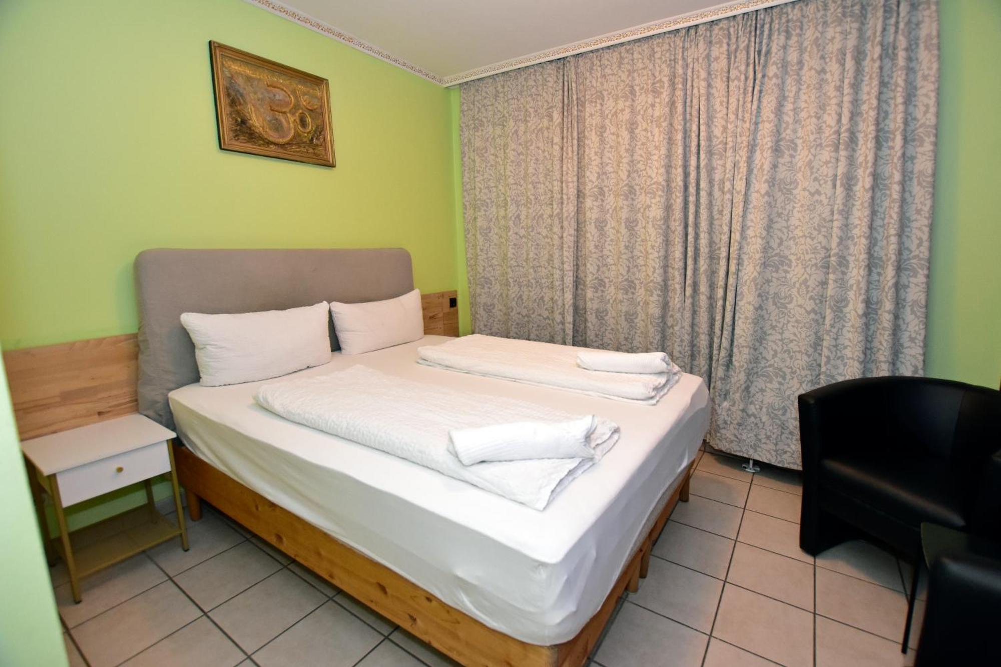 Ambiente By Next Hotel 2*