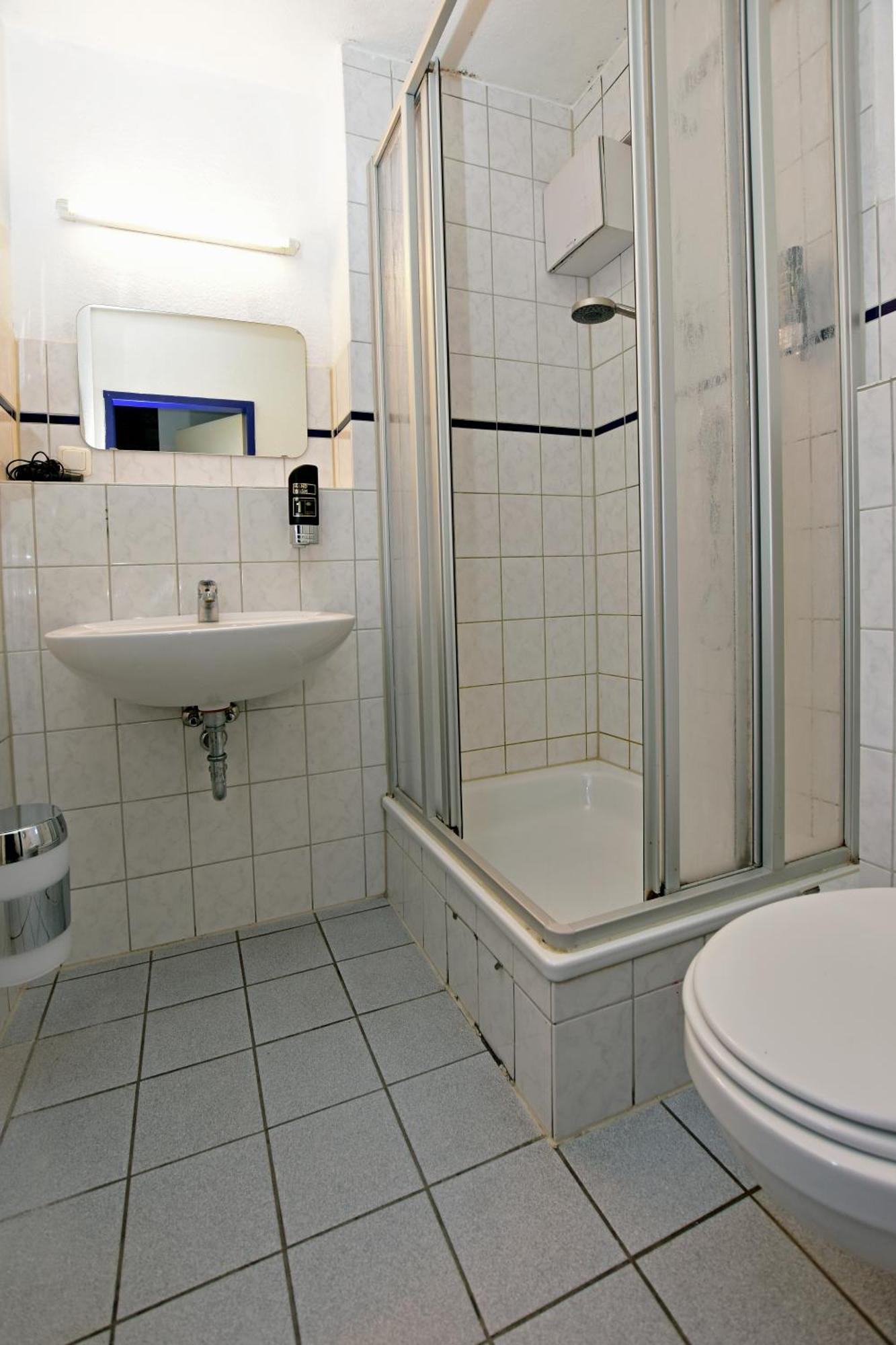 Hotel Ambiente By Next 2*